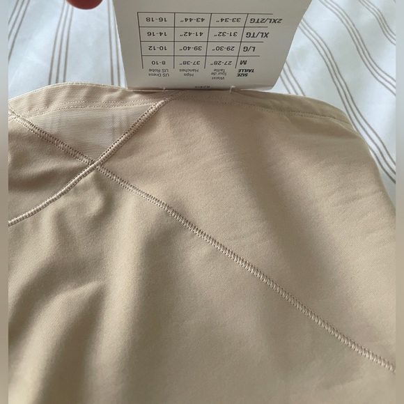 Miraclesuit High Waisted Slimming Shapewear - Picture 8 of 11